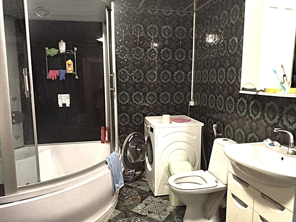 продажа трехкомнатной квартиры номер A-173287 в Приморском районе, фото номер 27